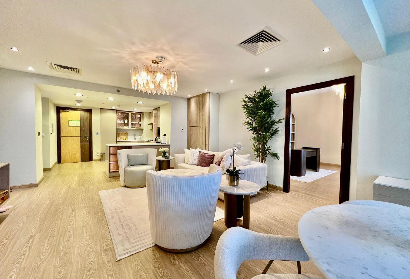 Upgrated two bedroom / balcony / sea view