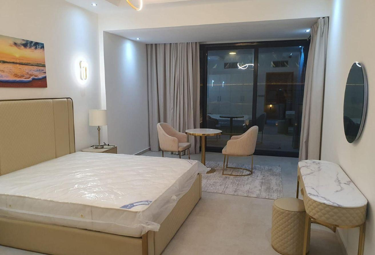 In Front Of Vendom Mall / Lovely One Bed Apartment - Apartment in Marina District