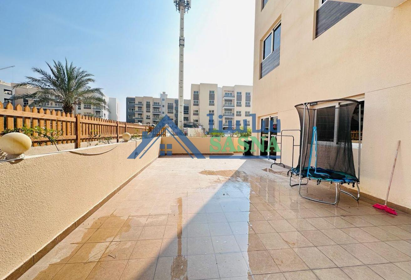 INCLUDING BILLS 2 BEDROOM APARTMENT WITH BACKYARD - Apartment in Fox Hills South