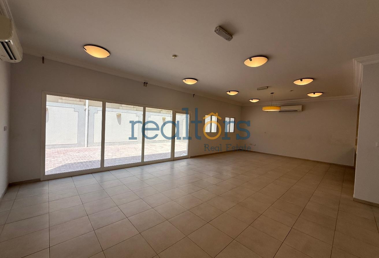 Spacious SF 4 BR Villa + Maid | Gated Community - Compound Villa in Wadi Al Shaheeniya Street