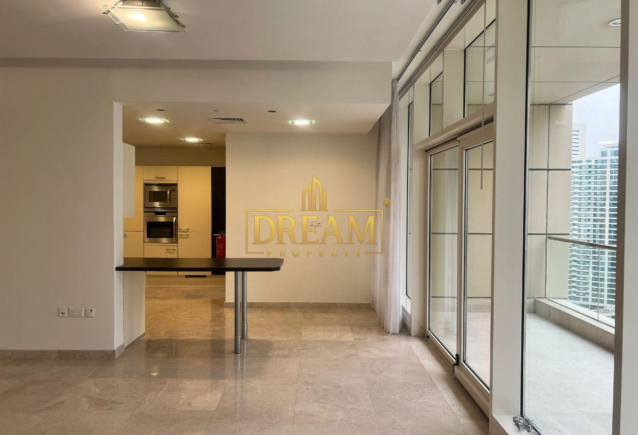 Semi Furnished 3 Bedroom + Maid for Rent - Apartment in West Bay