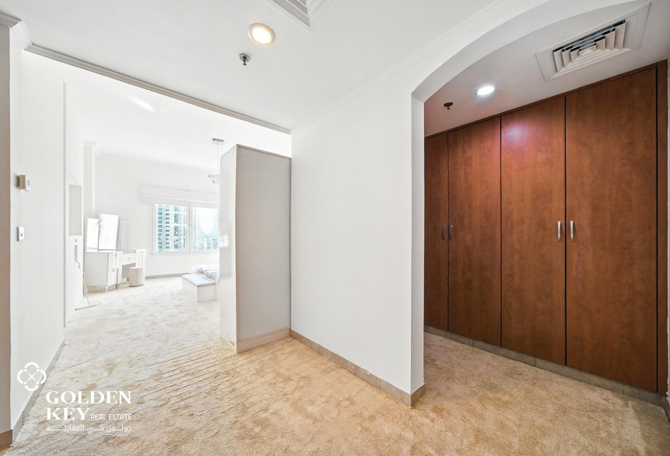 Furnished 3 BHK+Maid APT with Balcony for SALE - Apartment in East Porto Drive