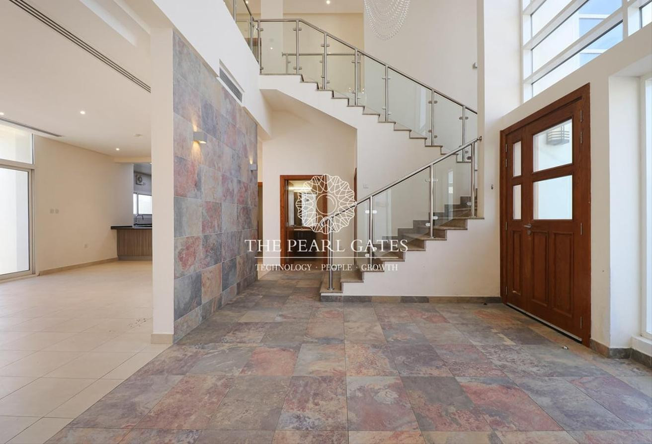 Private Pool | High Ceiling | 5 Bedroom Villa - Villa in Wadi Al Shaheeniya Street