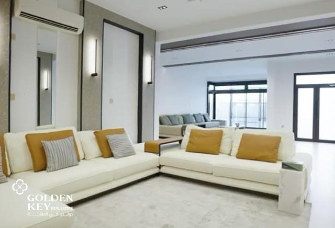 LUXURY 5BHK+Maid Villa For Rent in AL Dafna - Villa in Al Dafna