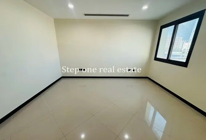 fully furnished 2-bedroom apartment in Fox Hills .