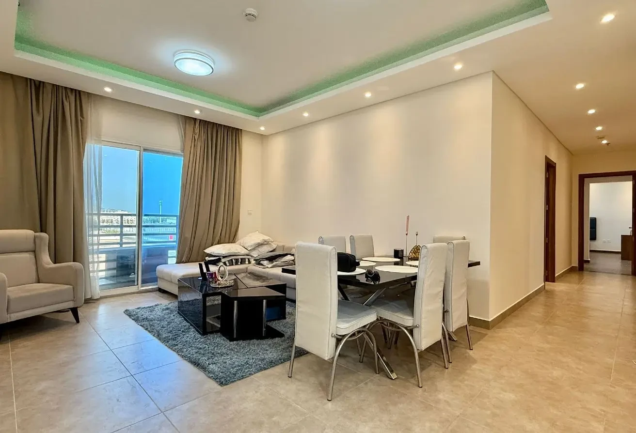 Spacious - Two Master Bedrooms - Lusail City - Apartment in Al Erkyah City