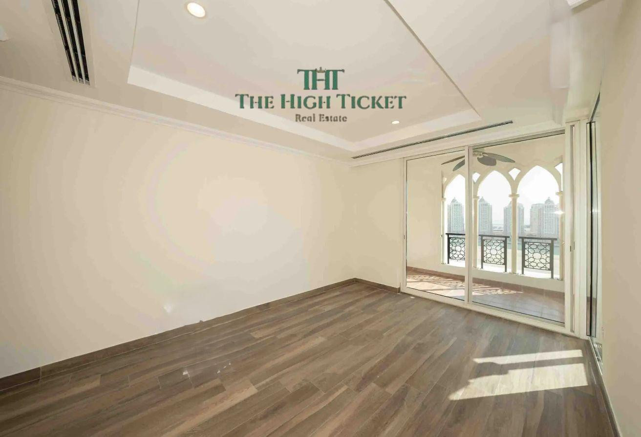 Stunning | 1BHK | With Office | SF | Including - Apartment in Viva West