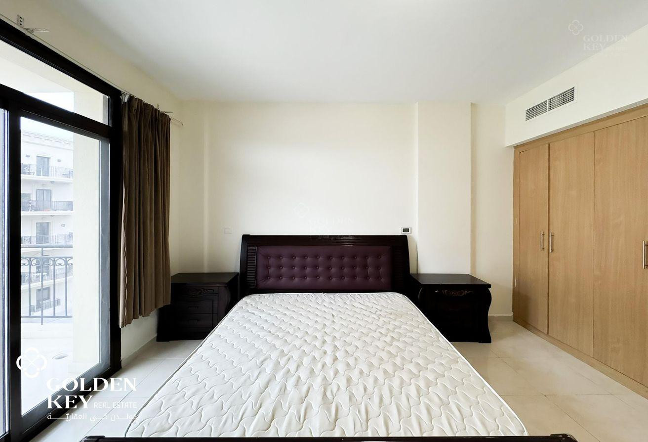 Furnished 3BHK with 2 Balconies | Large Layout - Apartment in Fox Hills