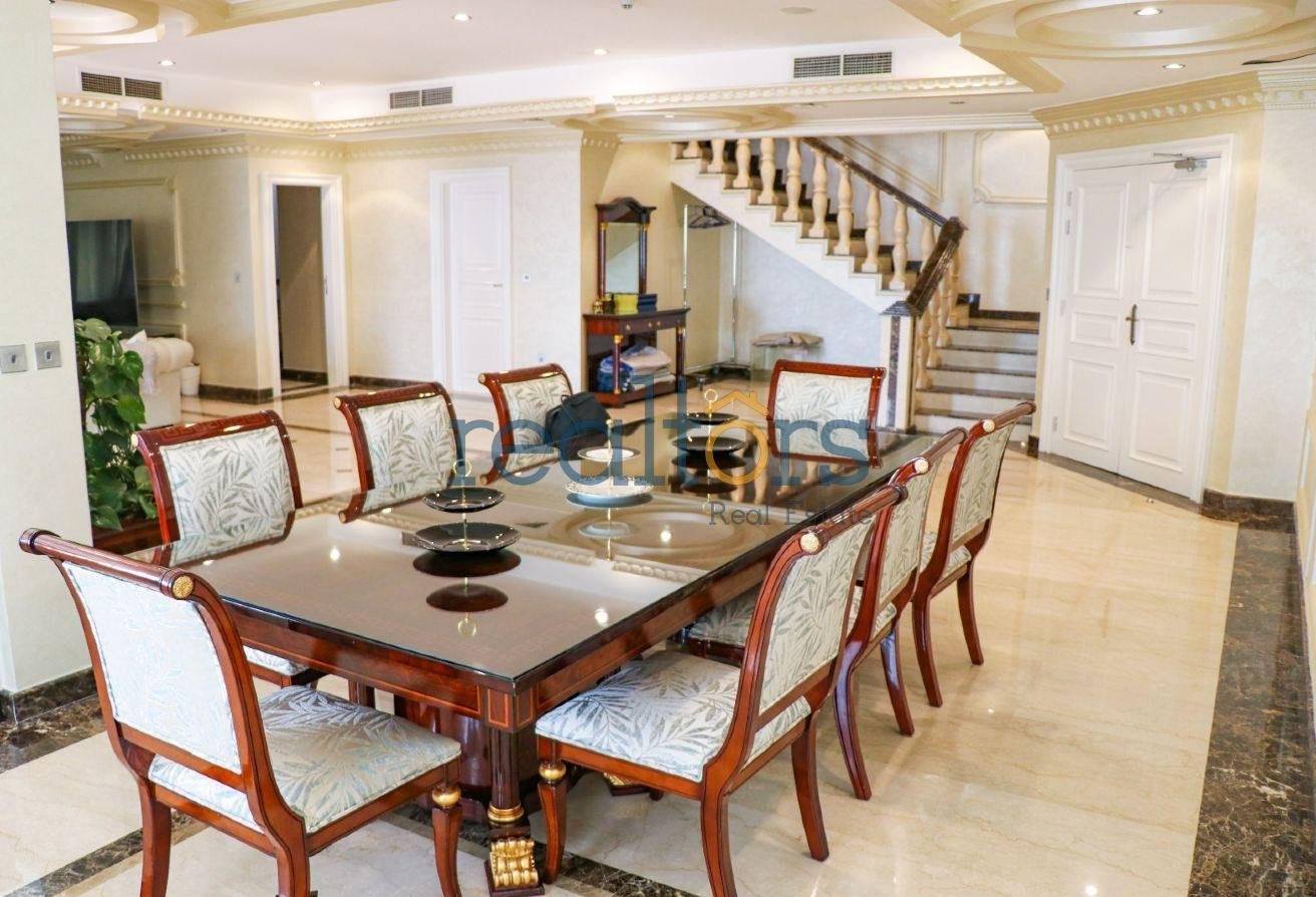Stunning 5BR + Maid Penthouse | Marina | Rented - Penthouse in West Porto Drive