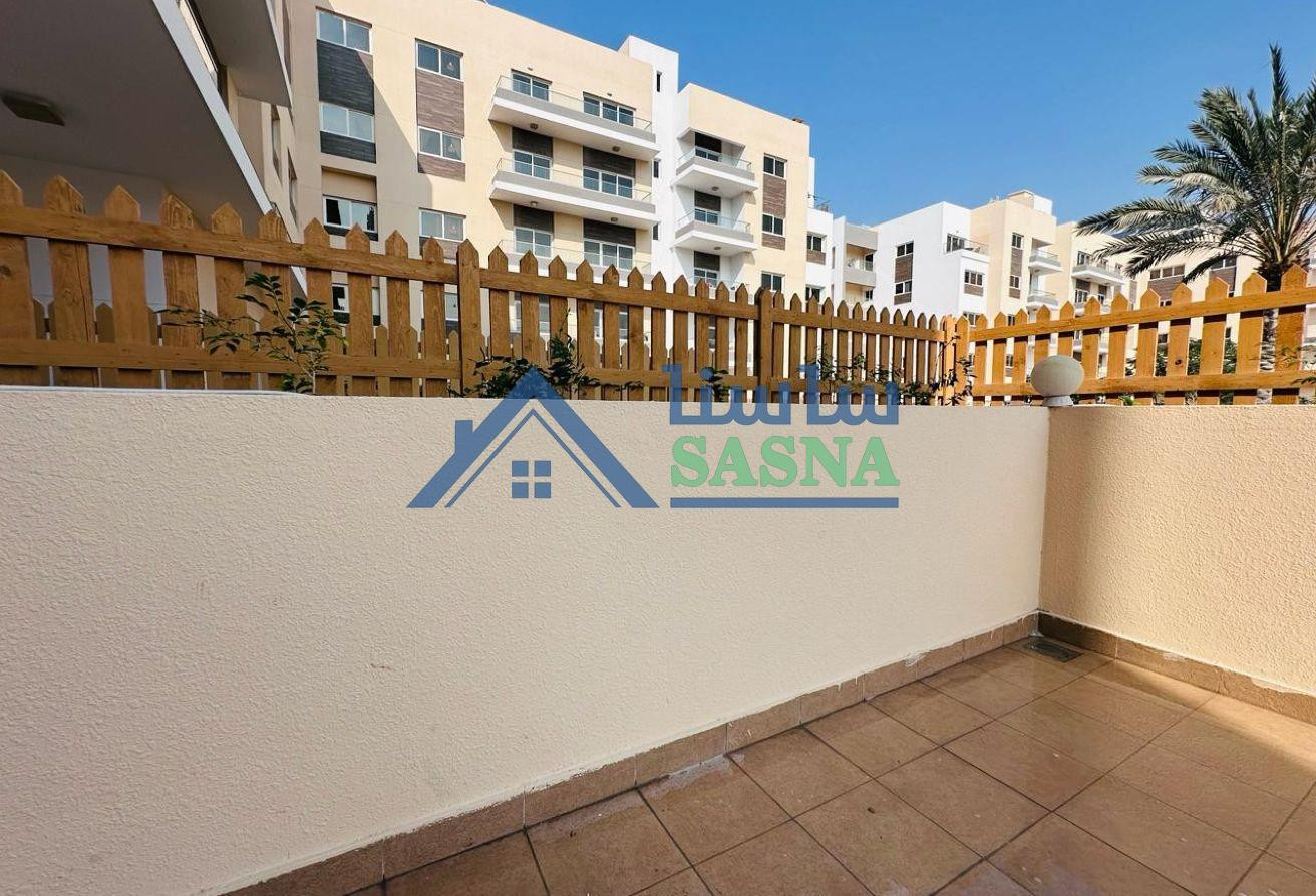 INCLUDING BILLS 2 BEDROOM APARTMENT WITH BACKYARD - Apartment in Fox Hills South