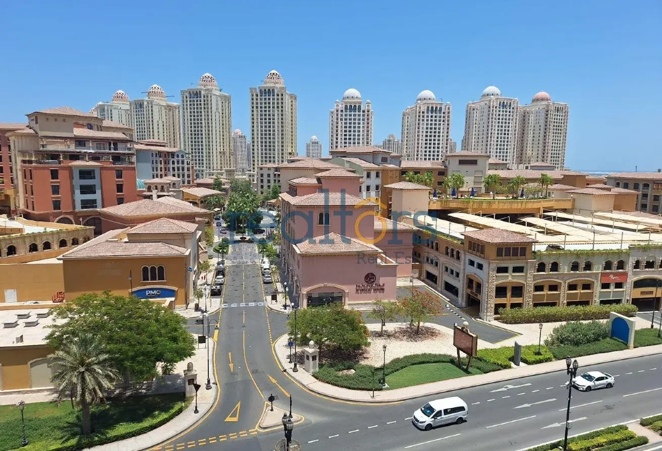 Elegant and compact 2 bedroom unit. Great location - Apartment in Tower 21