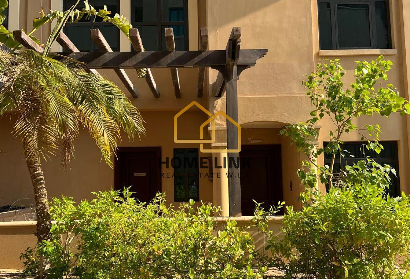 TOWNHOUSE FOR RENT | 2 BEDROOMS | FULL MARINE VIEW