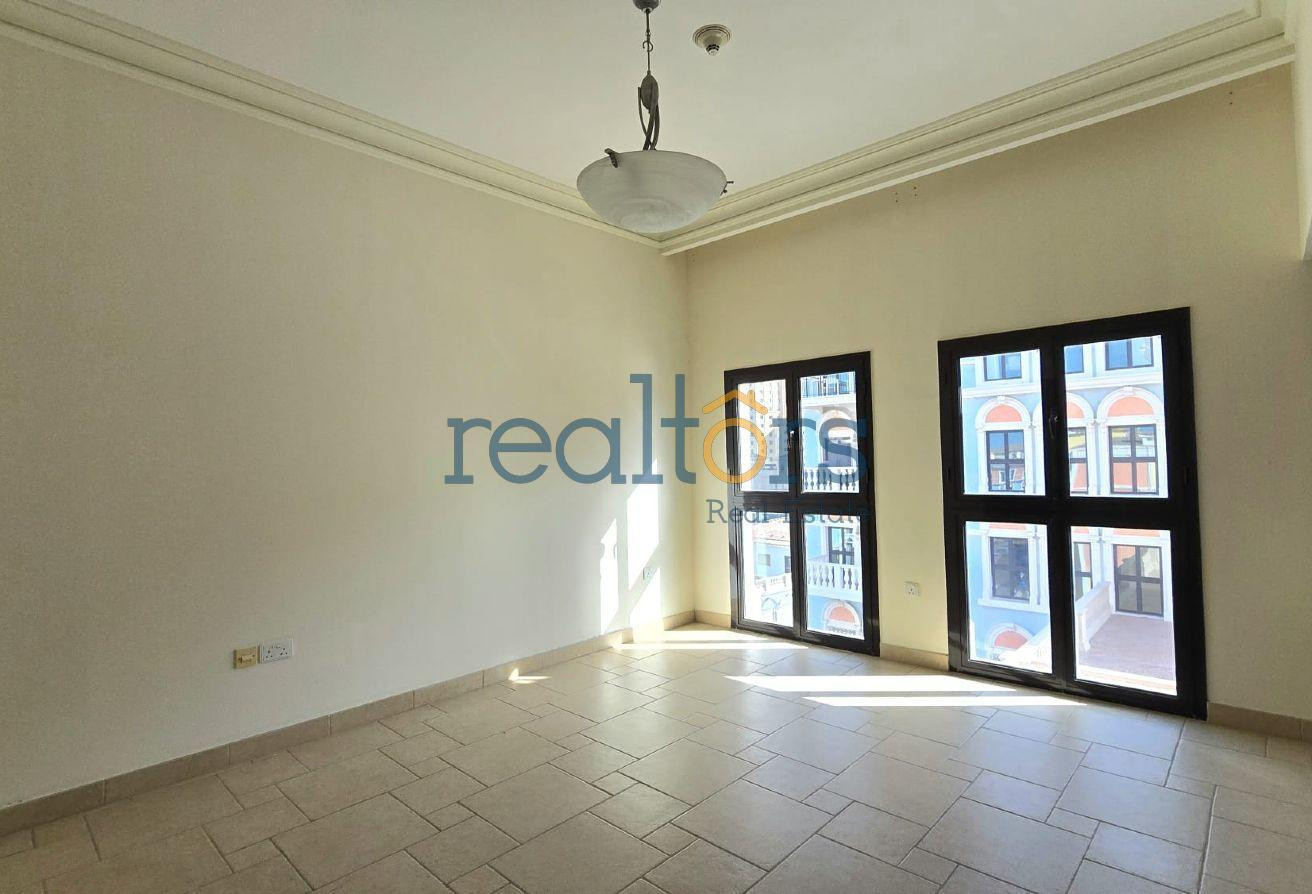 Semi-Furnished 1BHK in QQ | Spacious 75 sqm - Apartment in Carnaval