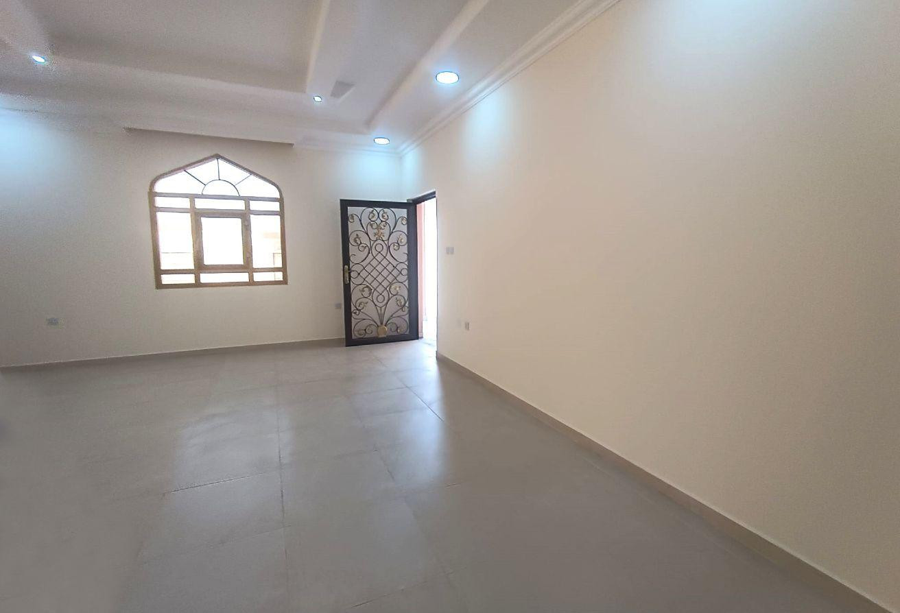 WELL MAINTAINED BIG 7BR COMMERCIAL VILLA - Villa in Al Ebb