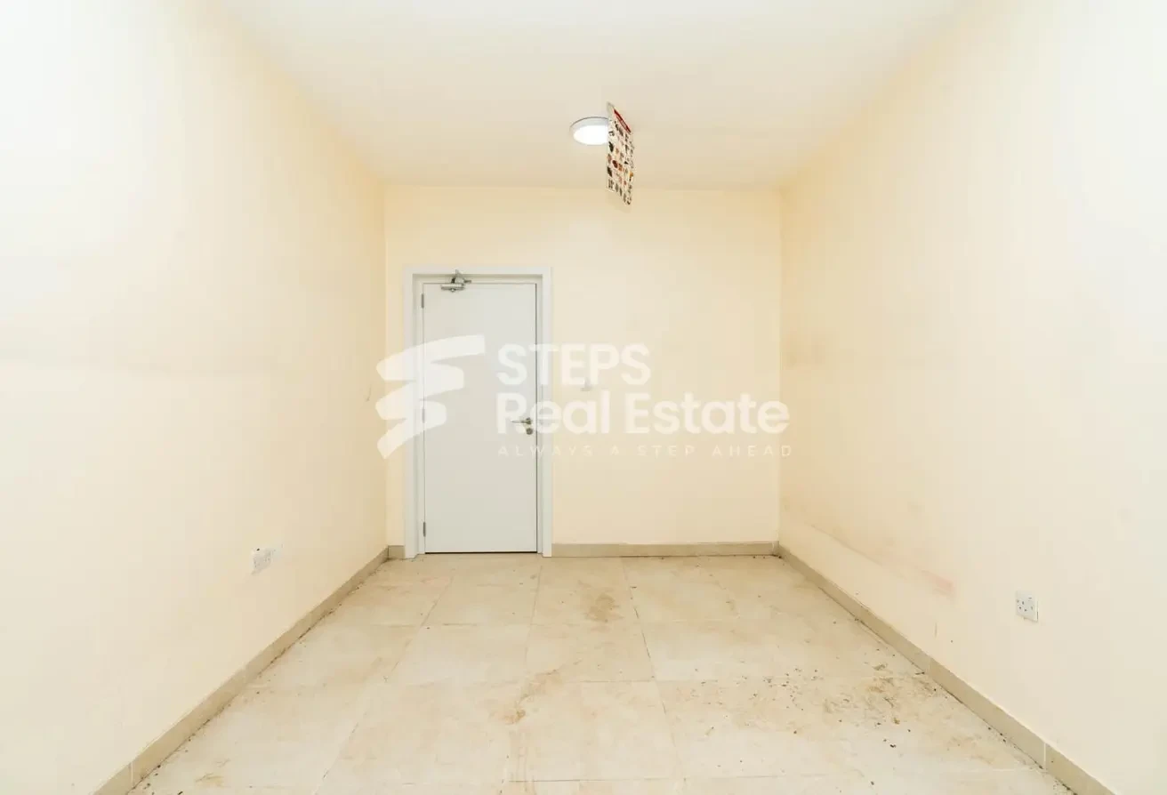 120 Labor Rooms for Staff Accommodation for Rent - Labor Camp in Umm Salal Ali
