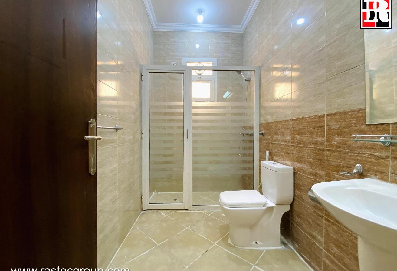 FOR BACHELORS ONLY | VERY SPACIOUS | NO COMMISSIO - Villa in Al Wukair