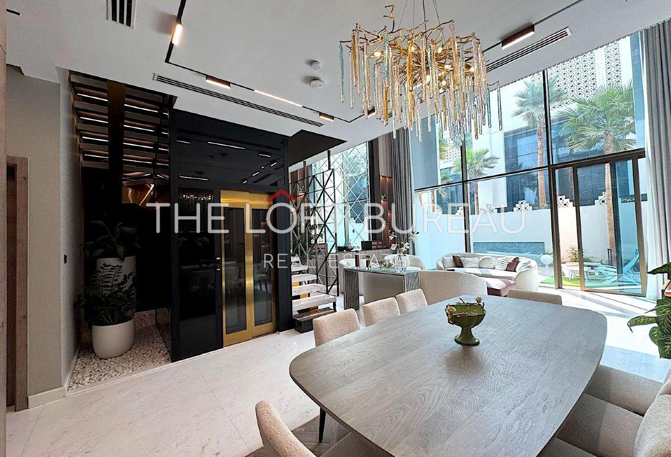 FREEHOLD | LUXURY BRAND NEW VILLA | PRIVATE POOL - Townhouse in Giardino Gardens