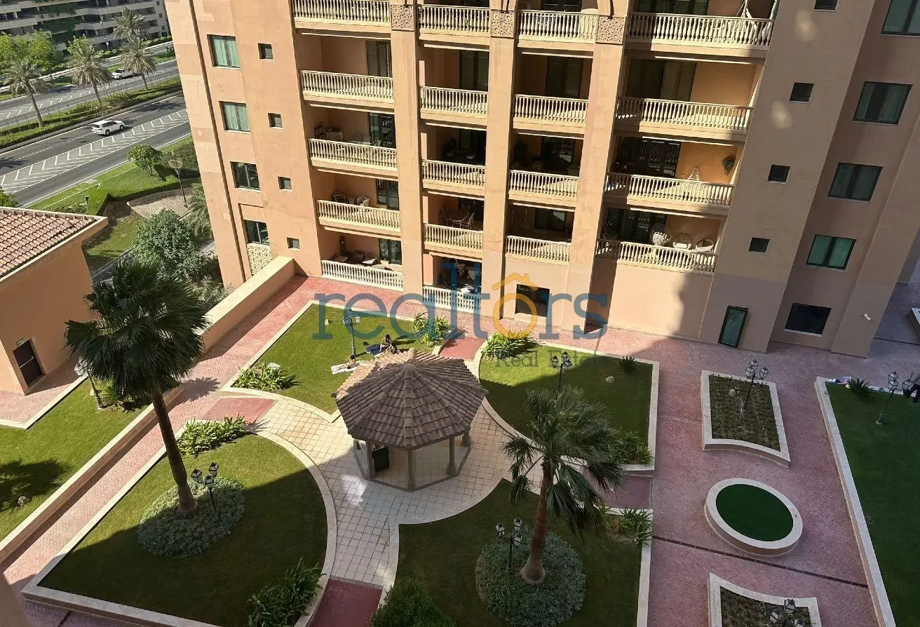 Amz Price 2-Bed with Partial Marina and Pool View - Apartment in East Porto Drive