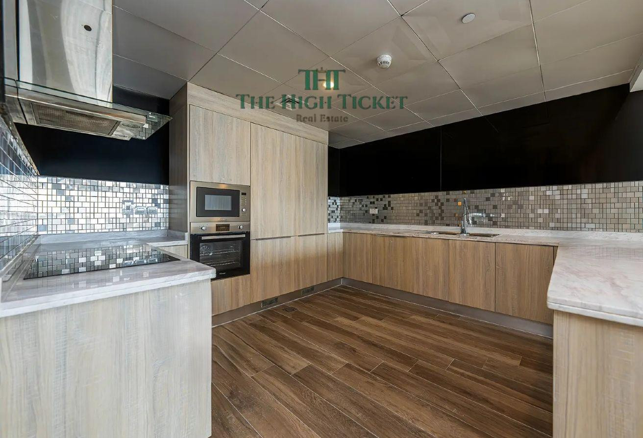 Luxurious | 1BHK + Office | SF | 1 Month Free - Apartment in Viva West