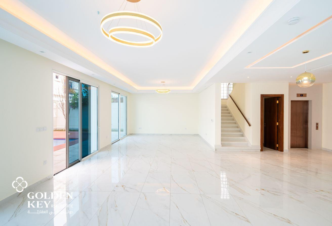 NO COMMISSION | Large Layout | 6BR+Terrace Villa