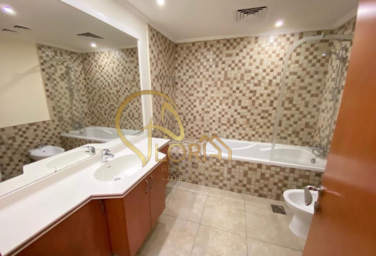 Lowest Price In Market | Investment Flat | 1BR - Apartment in East Porto Drive