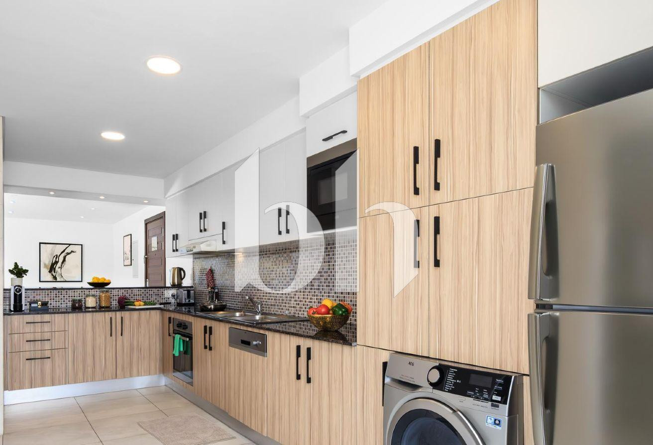 LIMITED TIME OFFER !!! -2 BEDROOMS FULLY FURNISHED - Apartment in West Bay