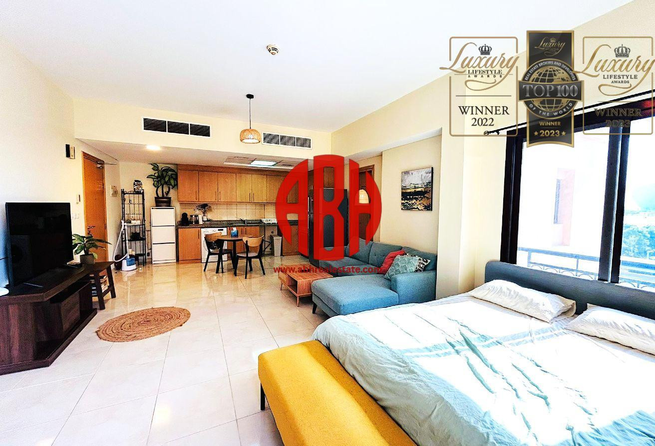 READY TO MOVE | HUGE LAY OUT STUDIO APPARTMENT - Studio Apartment in Fox Hills