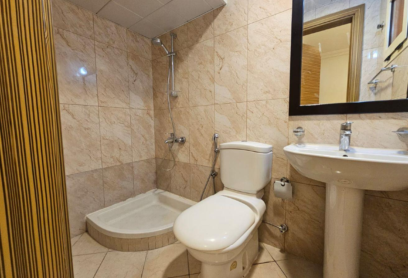 For Rent: Spacious 4-Bedroom Villa in Abu Hamour - Apartment in Bu Hamour Street