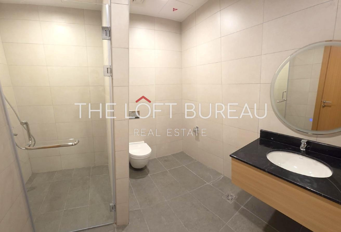 Luxury | +1 months | 3BHK+maid | Sea View | - Apartment in Floresta Gardens