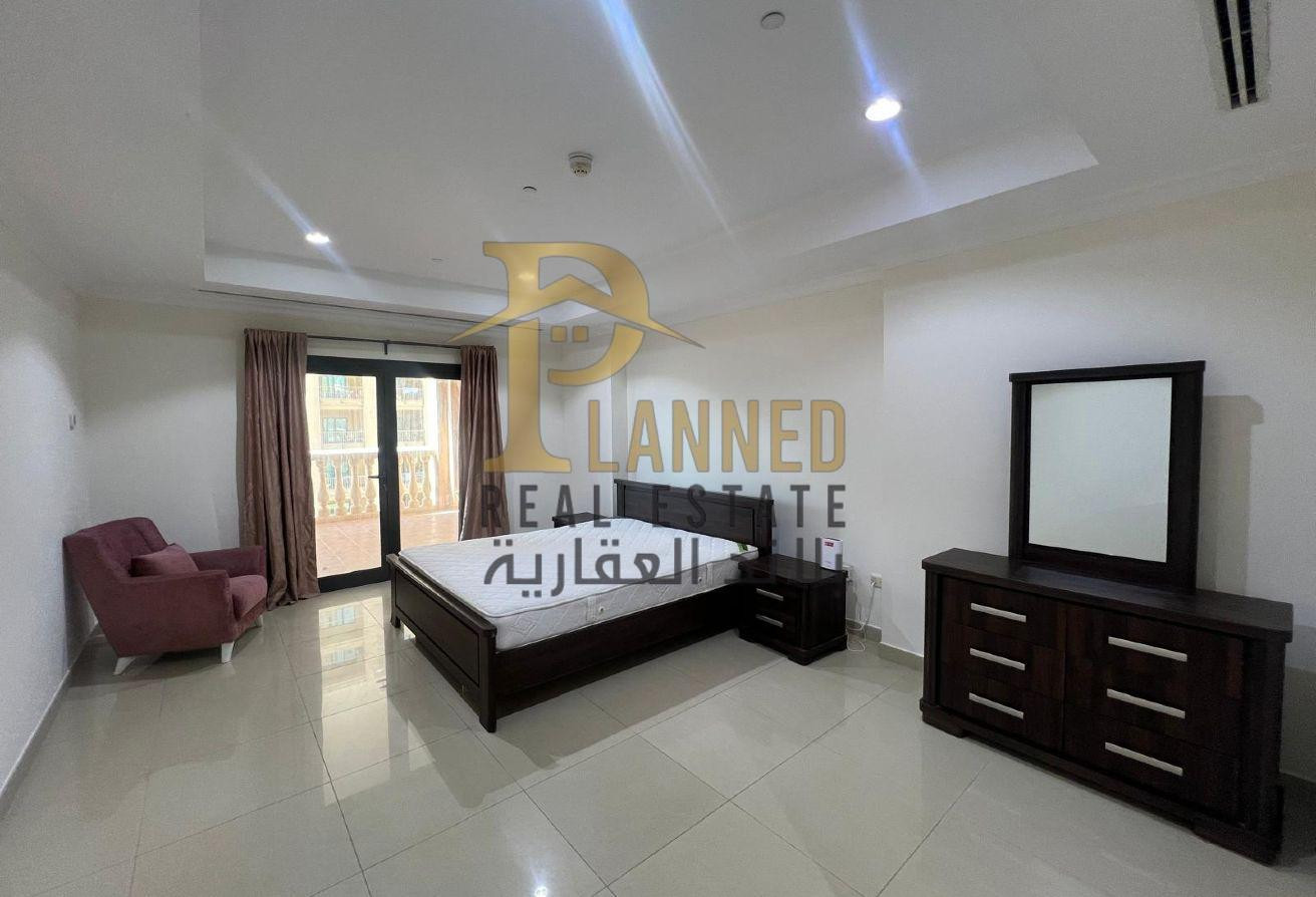 For Sale Elegant 2BHK Apartment in Porto Arabia. - Apartment in The Pearl