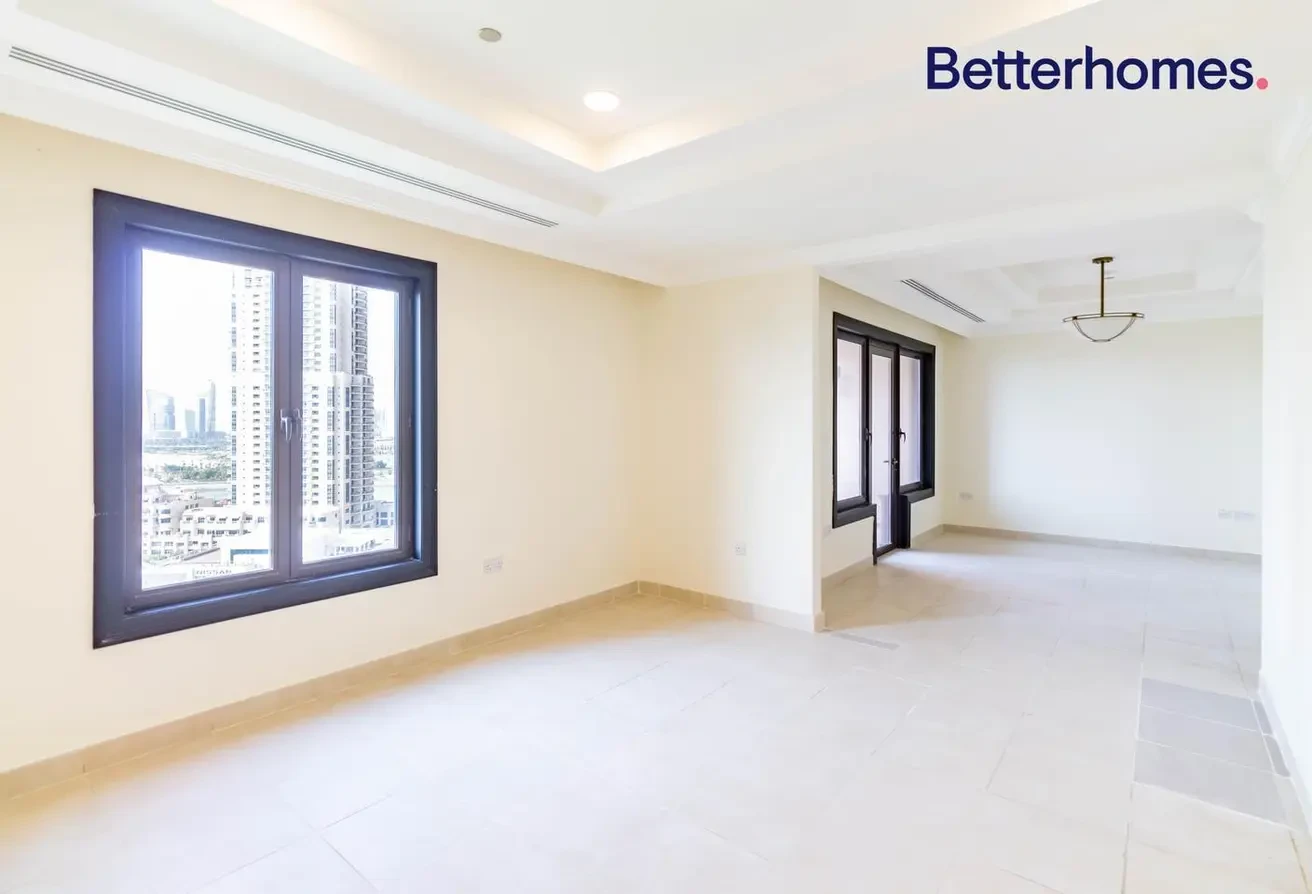 2 BR Apartment with 2 Parking Spaces Porto Arabia - Apartment in Doha