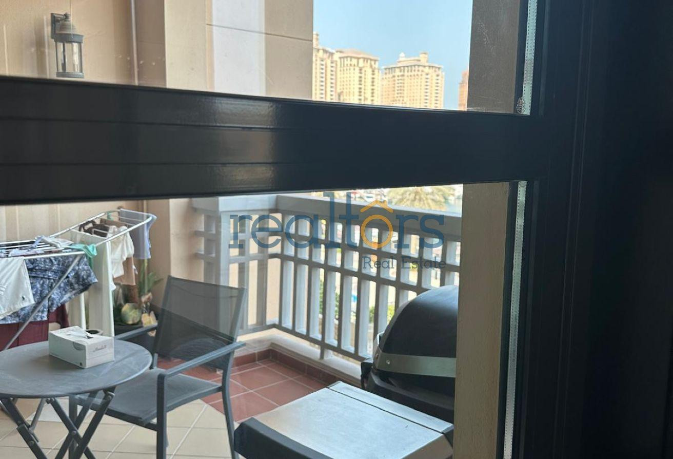 Stylish 1 BR Apartment in Porto Arabia, The Pearl - Townhouse in Porto Arabia Townhouses