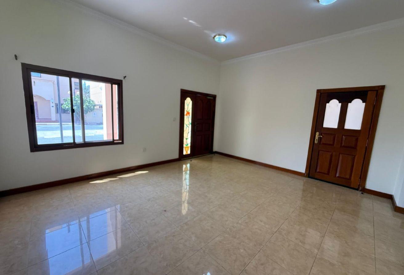 SPACIOUS | 3 BEDROOMS | LARGE BACKYARD - Compound Villa in Al Soudan
