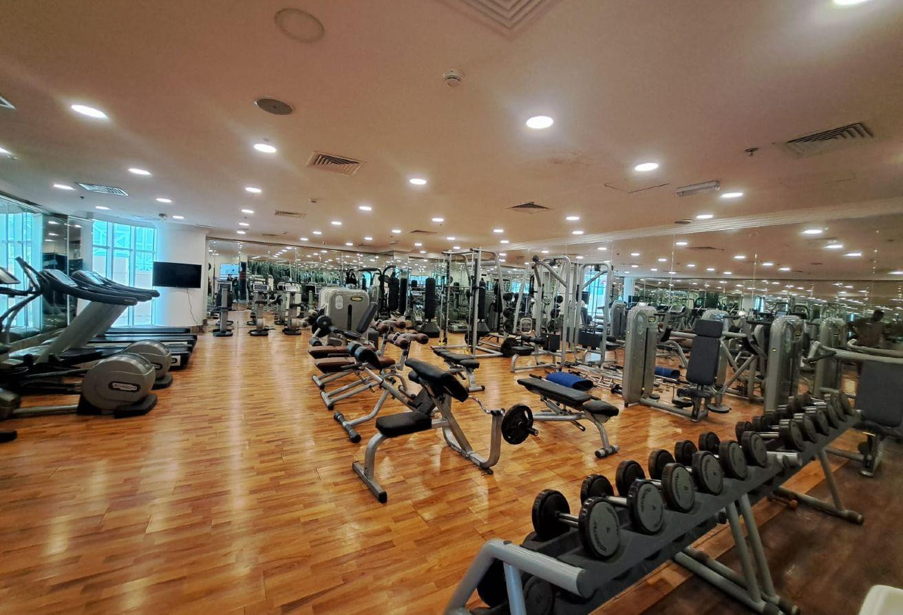 Available 3BHK Unfurnished Flat in Doha Corniche! - Apartment in Salata