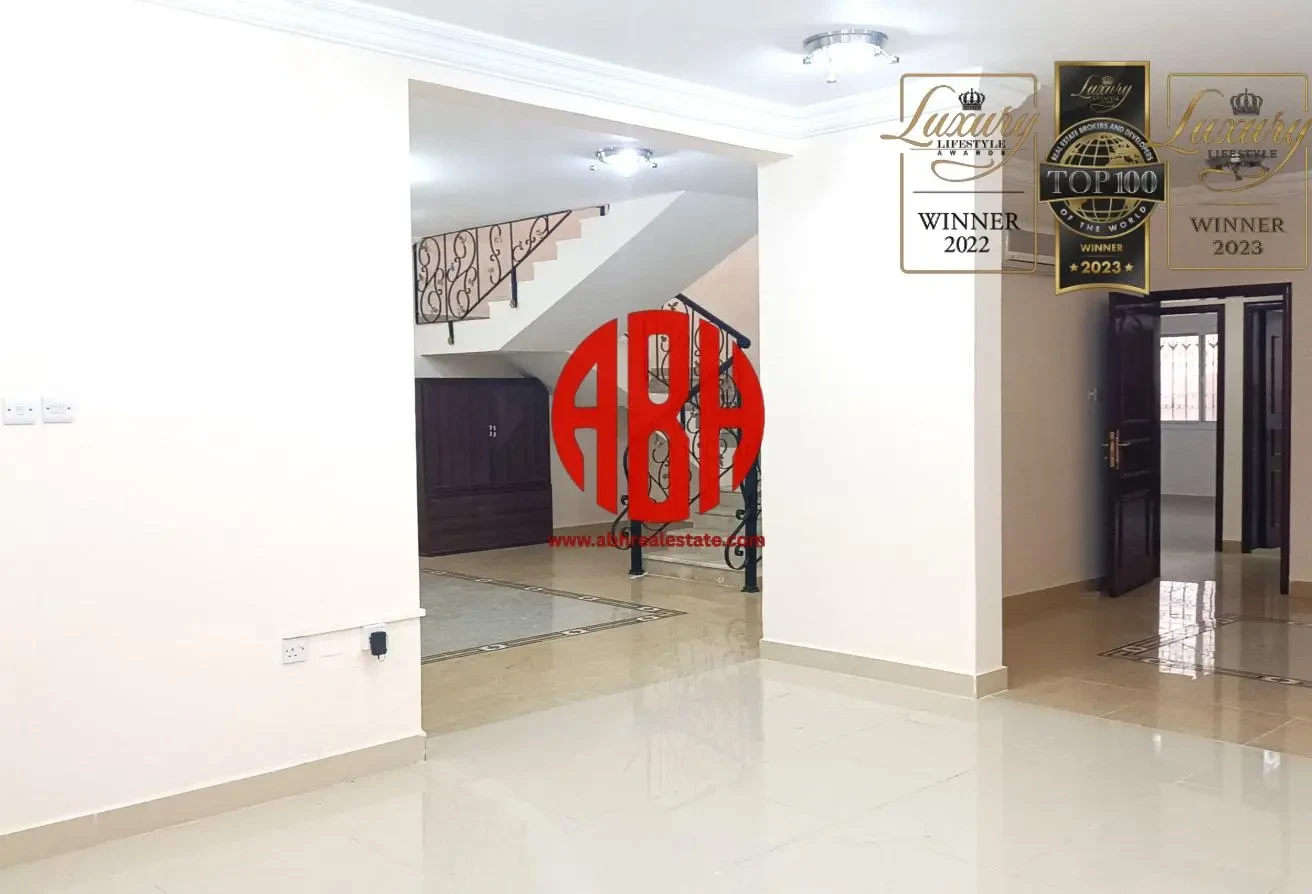 1 MONTH FREE | MODERN 4BDR VILLA | PRIME AMENITIES - Compound Villa in Street 870