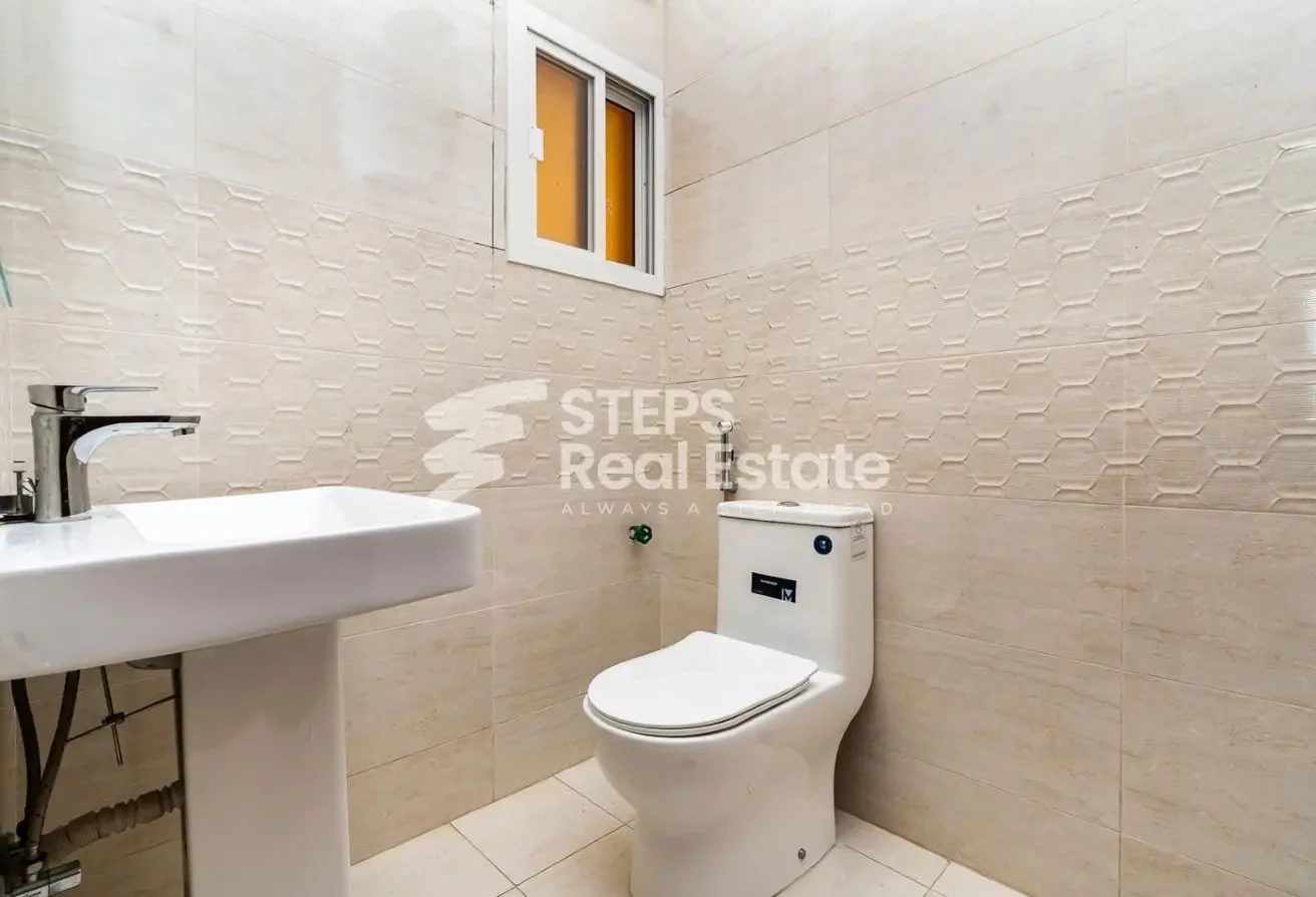 Luxurious Villa with Freehold Opportunity - Villa in Al Sakhama