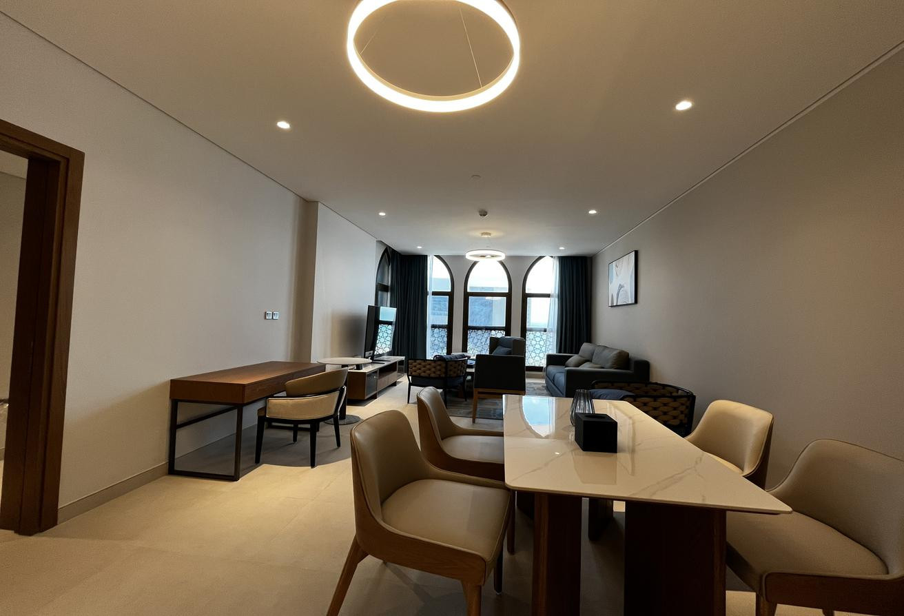 Seaside Elegance | 1BR at La Plage | INC BILLS - Apartment in Viva West