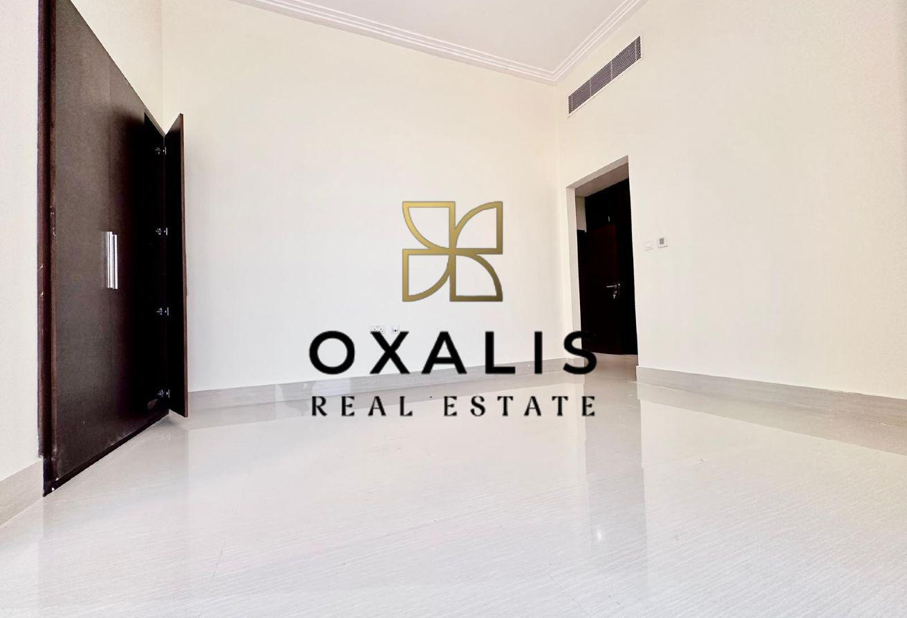 Bills Included | Super Spacious 2 Bhk + Balcony