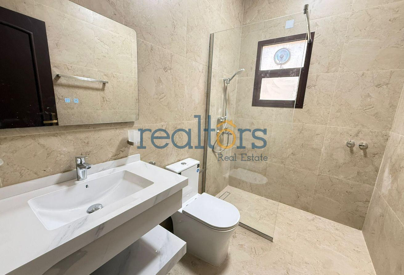 elegant 5-bedrooms plus maid villa in al Waab