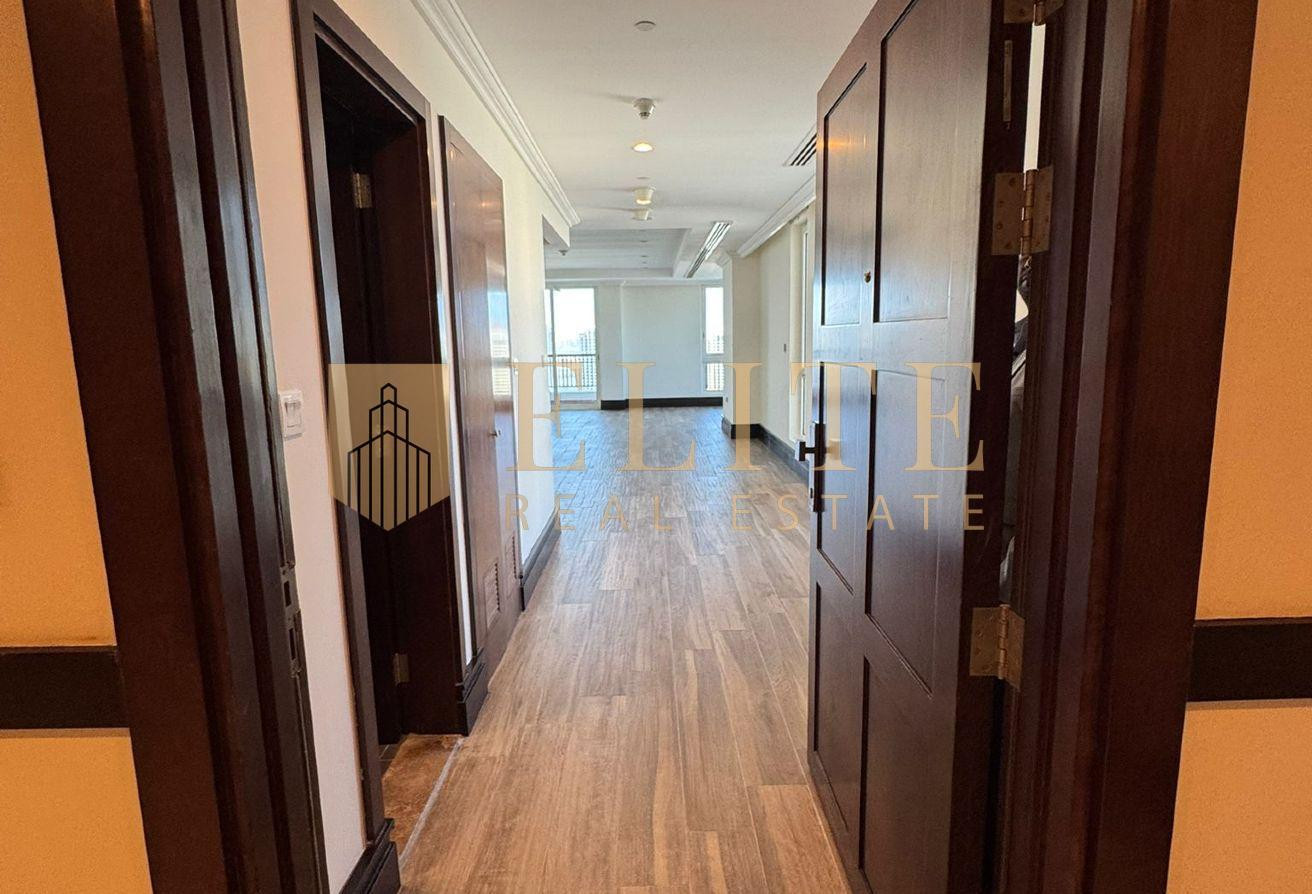 Semi-Furnished Sea View Studio | The Pearl - Studio Apartment in Viva West