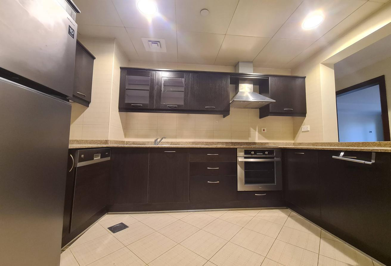 Bills Done | Large Layout | Big Balcony - Apartment in East Porto Drive