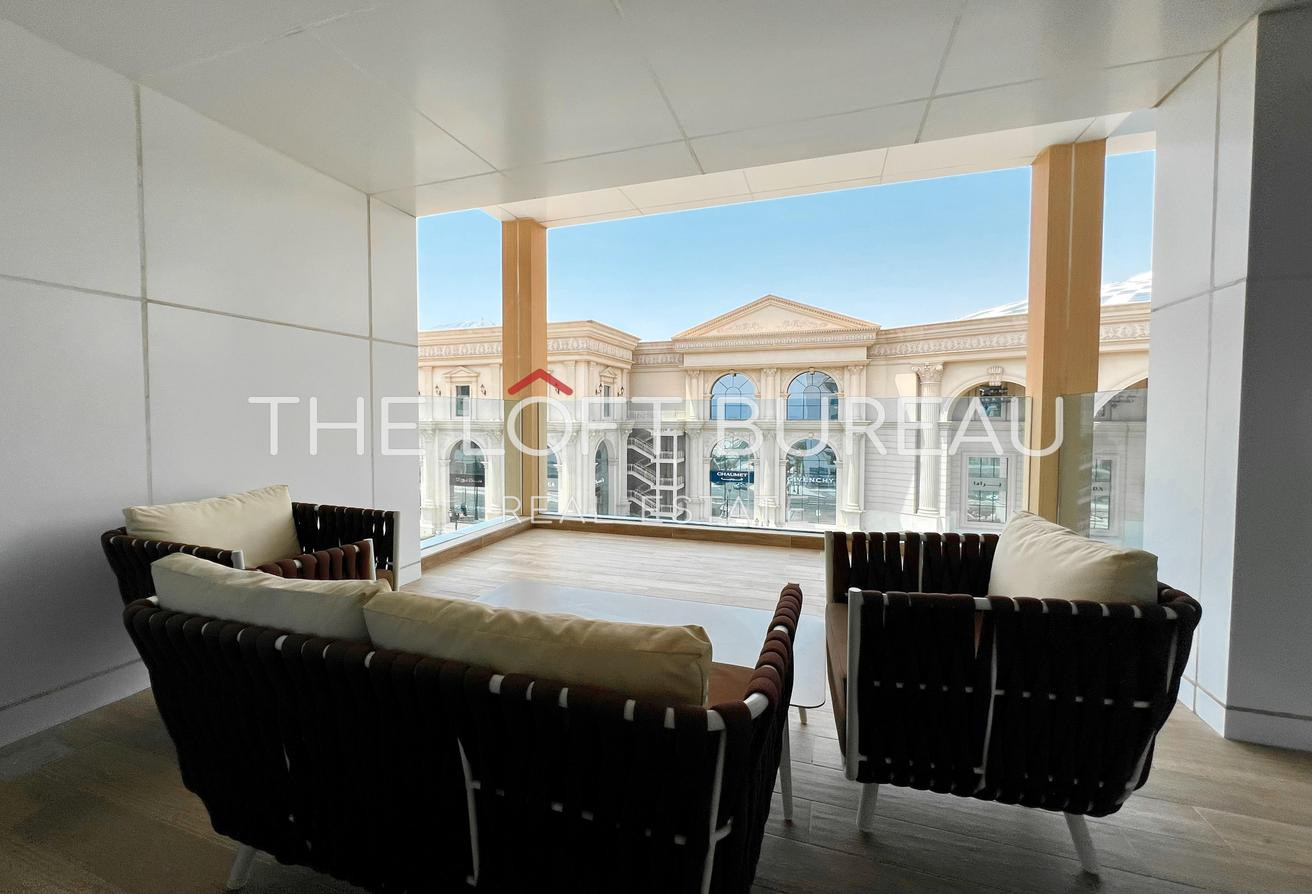 Premium 2 BHK | Freehold | Available PP - Apartment in Lusail Residence