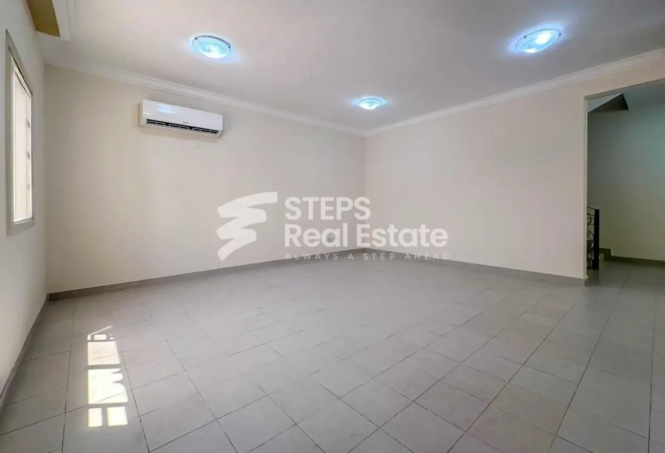 Spacious Villa with Maids Room and Basement - Villa in Al Waab Street
