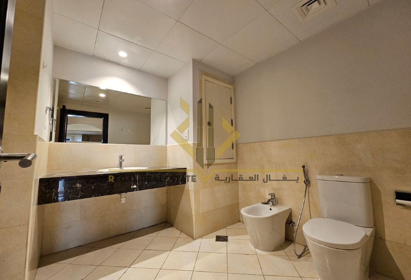 Spacious 1BR with balcony in Porto Arabia