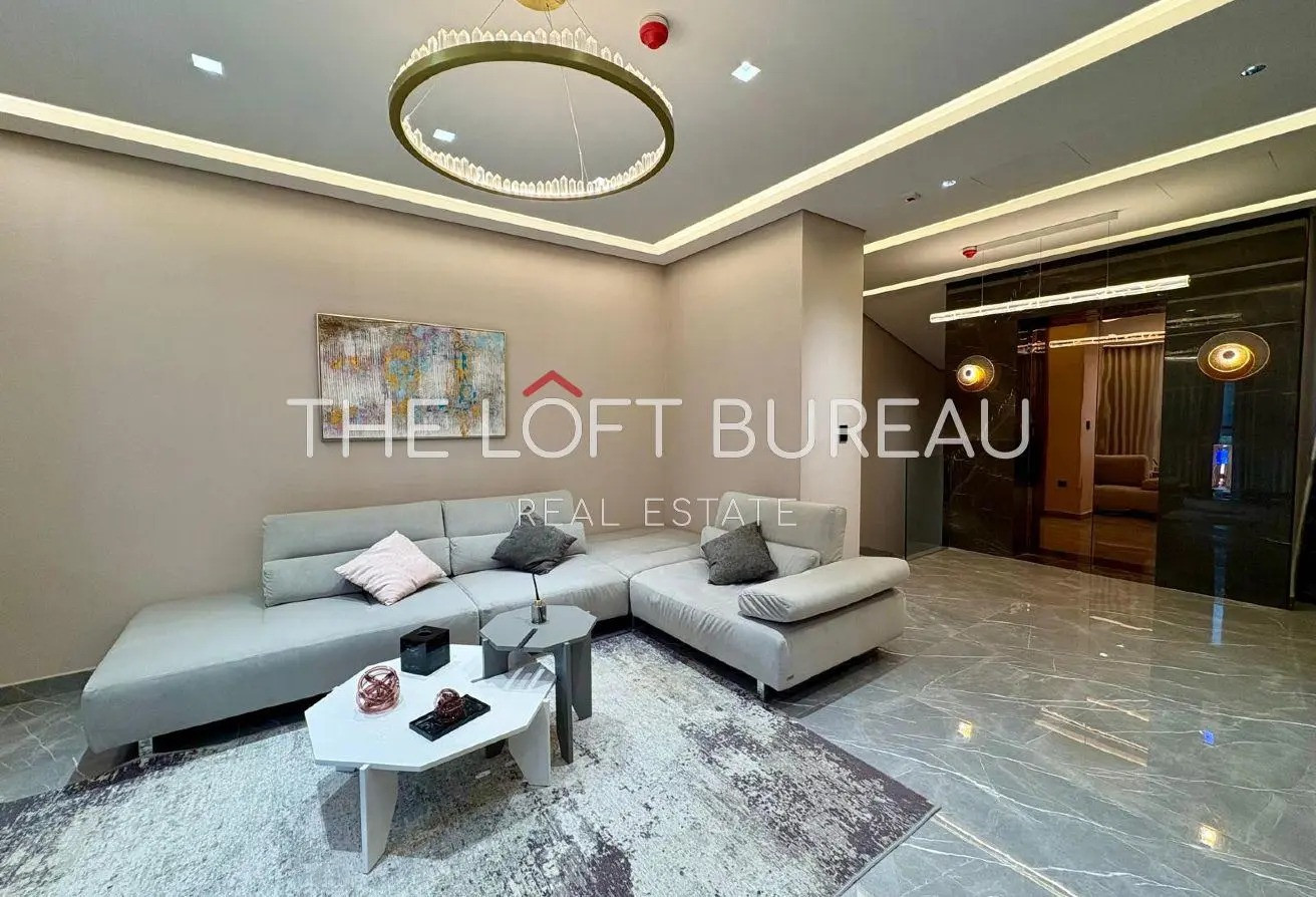 Grand 7BR Villa | Hotel-Style Luxury Finishes