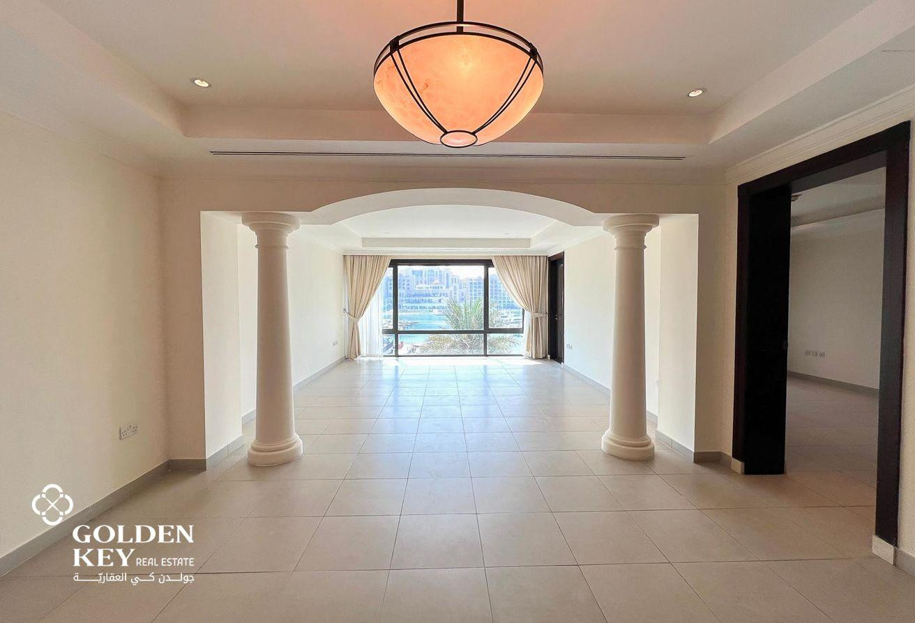 Townhouse |Semi-Furnished 2BR+Balcony |Marina View