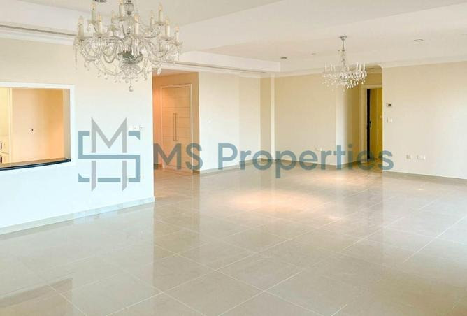 TITLE DEED I HUGE LAYOUT I BRIGHT 3 BR + MAID
