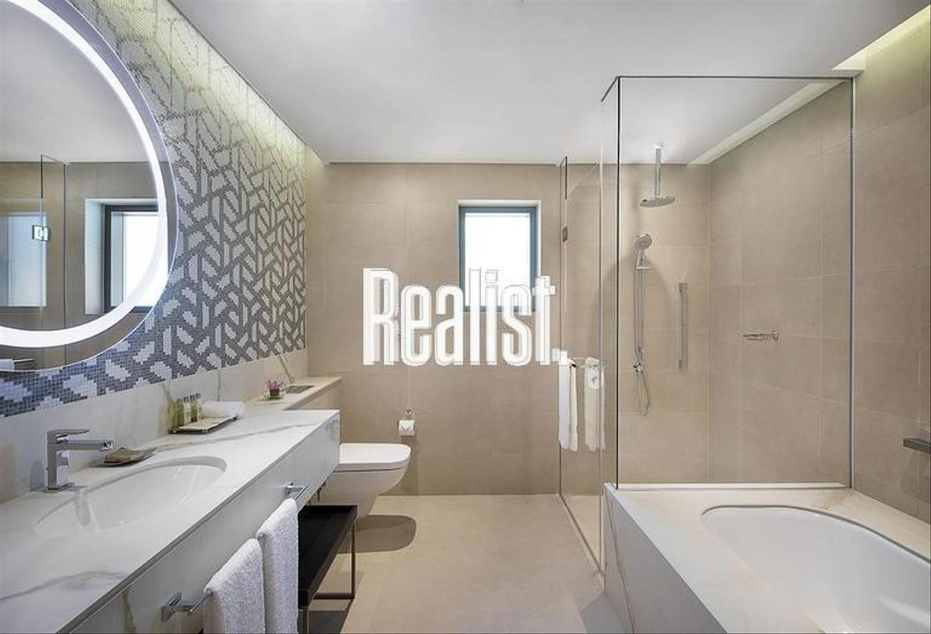 Three Plus Maid Hilton Hotel Serviced Duplex - Apartment in Hilton Doha The Pearl Residences