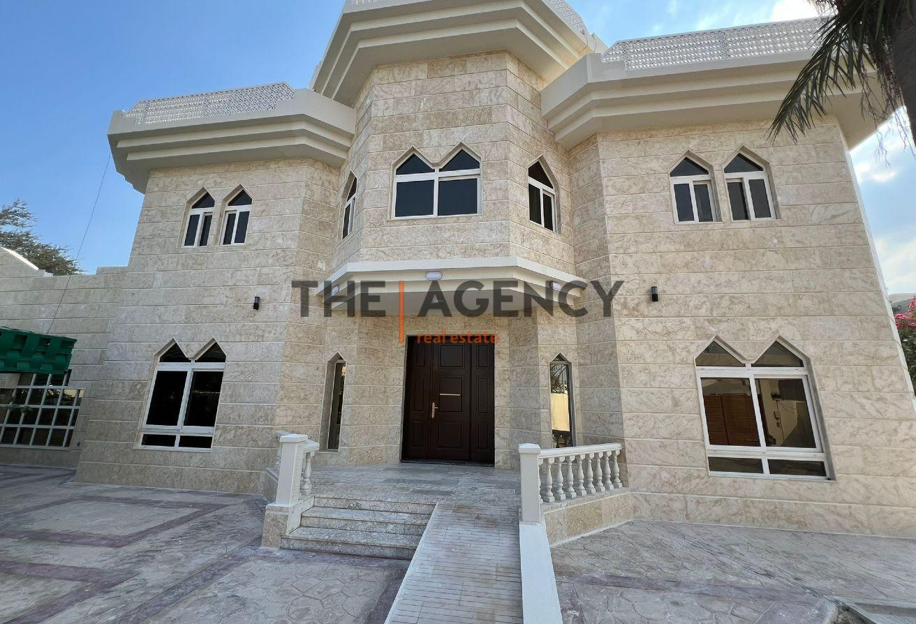Villa for Rent in Al Dafna - Villa in Al Dafna
