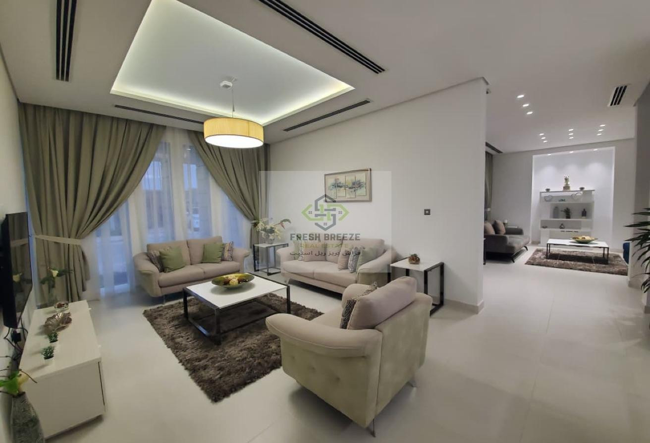 Elegant Villa with multiple Amenites in Al Aziziya - Villa in Oriental Village Compound